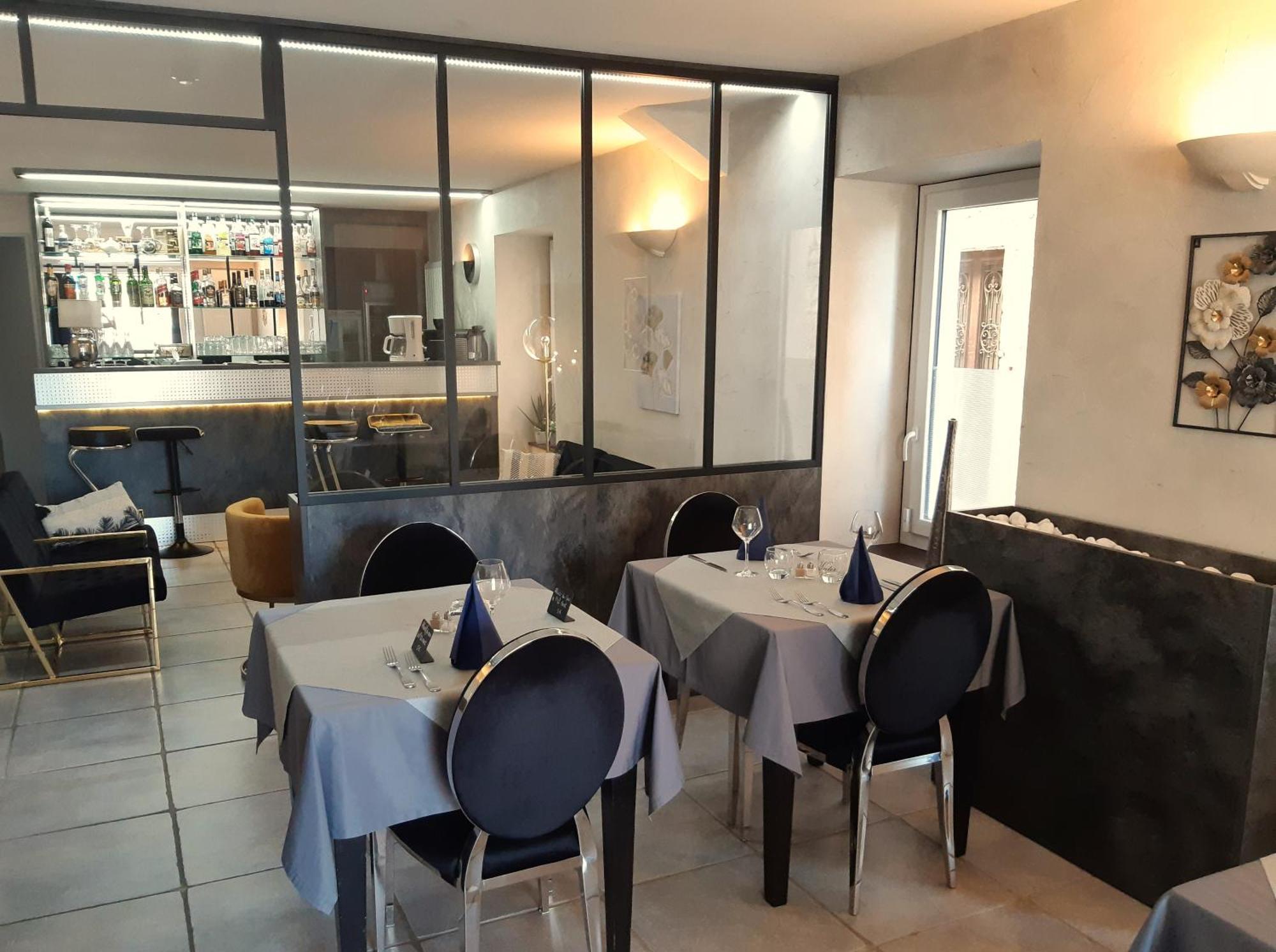 Hotel Restaurant Le Saint Augustin Bagian luar foto